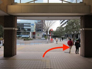 整体術×高濃度水素吸入【ところ整体院】所沢駅前店/所沢駅東口を出て、右に曲がり