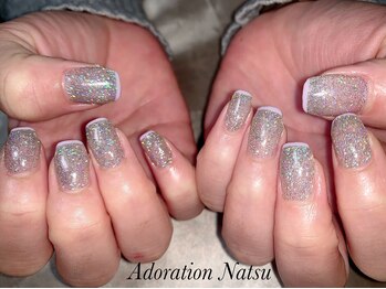 アドレーション(Adoration)/