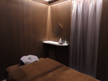 ボディのココチ 品川店(ボディのCOCOCHI)/ダウンライトのお部屋☆