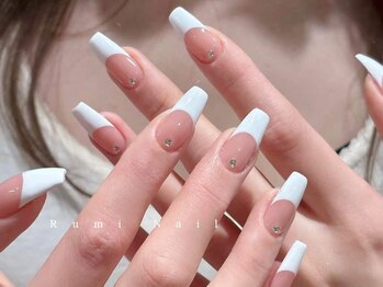 ホワイトフレンチ/上品ネイル