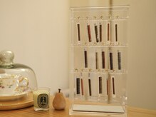 プル(pfull.)の雰囲気（お顔に馴染むブラウンエクステを豊富に取り揃えております！）