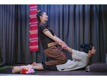 タイ セン/施術風景◇体