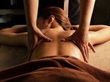 ローザ モモ(ROSA MOMO)/オイルリンパマッサージ