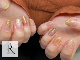 うるうるニュアンスネイル
