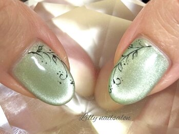 リリー(Lilly)/リーフデザインネイル