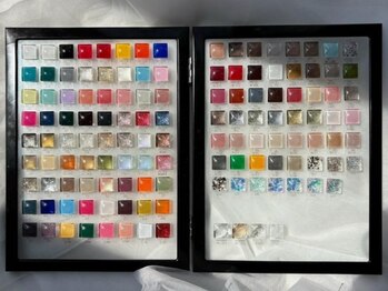 ニーナ(27)/カラーチャート