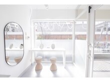 ウユ 新越谷店(uu)/メイクスペース/コンセント完備