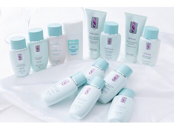 デラッセ サロン ギンザ 藤枝店(Delasser salon GINZA)/スイス発祥ポールシェリー正規店