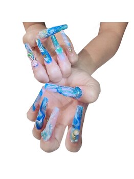 グローネイルズ(Glow Nails)/