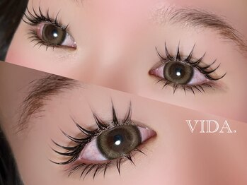ヴィダ(VIDA)の写真/《まつげパーマもまつエクも豊富な素材をご用意！》ボリューム派には断然ダブルフラットがオススメです♪