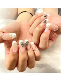 クロムパーツ×フレンチネイル