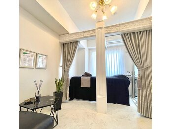 メンズ エレーナ