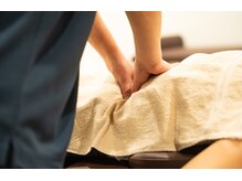 チューン(Tune)/整体で姿勢改善/骨盤矯正