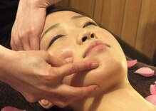 アマンドゥ ウュ(Amande oeil)