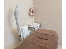 エステサロンさくら 草加アコス店の雰囲気（個室が３つ、オープンルーム２つご用意しております。）