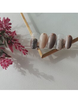 ベーオ(Beo)/シンプル店内アート