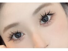 華やかで洗練された目元を叶えるパリエクで自然さと華やかさ同時に叶える◎