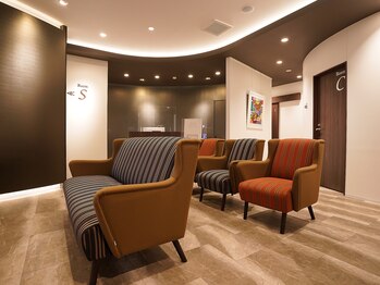 とよかわ皮ふのクリニック/2F待合