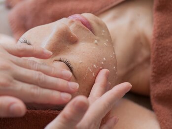 エクラ(eclat)/韓国肌管理♪ツルツルな艶肌へ