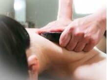 リンパドレナージュサロン 心日陽(cocohira)の雰囲気(バザルトストーンで筋肉をほぐしながら温活・癒し効果も期待♪)