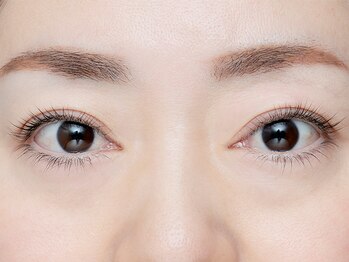 コンジュ(CONJU)の写真/【UPPERLIFTCURL】根元からまつ毛を立ち上げあなたの理想のまつ毛に♪《土・祝限定のお得なクーポン◎》