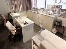 リスタバイネオリーブ(Resta by neolive)の雰囲気（【ネイルブース】ハンド3席/フット1席/定額デザインも豊富です！）