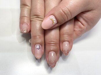 クォーターリゾートネイル(QUARTER RESORT nail)/ラメグラデーションネイル☆