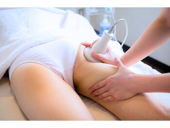 キレイサローネ 表参道店(KIREI SALONE)/ハイパーキャビテーション痩身☆