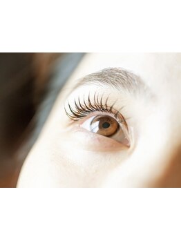 ボリュームのある目元にしたい