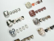 マルネイル 大宮店(MARU NAIL)の雰囲気（夏に向けてトレンドのFootDesignも多数ご用意しております）