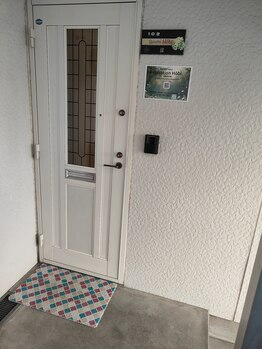 ホウビ(Hobi)/サロン入口(１０２号室)