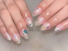 ワンカラー×宝石ネイル