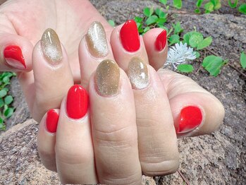 アップネイル/マグネットネイルで大人ネイル