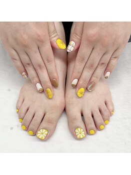 ネイルデザイン大人可愛い