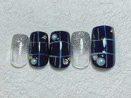 チェックネイル　キラキラ　ラメ