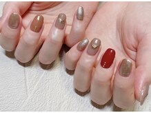 アトリエ グリッター(atelier glitter)/グレージュカラーで秋ネイル