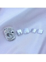 フルール/キラキラシルバーフットネイル