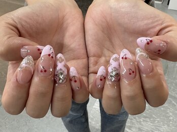 グロウ ネイル(GLOW×NAIL)/Art by RIHO