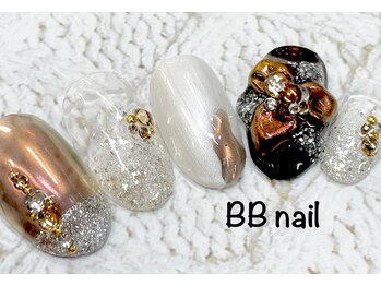 ビービーネイル(BB)/大きなフラワーネイル