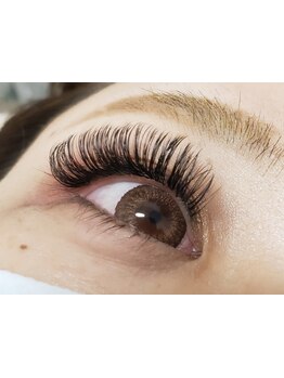 ボリュームのある目元にしたい