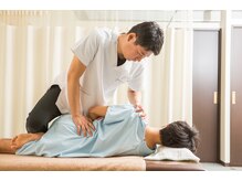 北堀江鍼灸整骨院の雰囲気（整体及びマッサージも必要やお好み、メニューに応じて行います。）