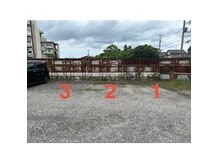 サルサグレイス 木更津店(SALSA GRACE)の雰囲気（三井住友生命側に曲がり、すぐ左にある砂利の月極駐車場です。）
