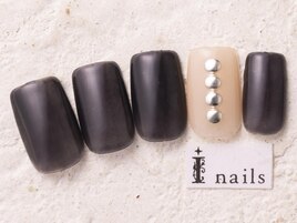 シンプルシアーブラック7480円