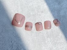 ファルファラ(farfara)/上品ネイル