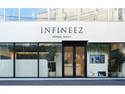 インフィニーズ(INFINEEZ)の写真