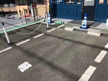 アミュレ(AMULE)/店舗前は軽自動車専用駐車場です