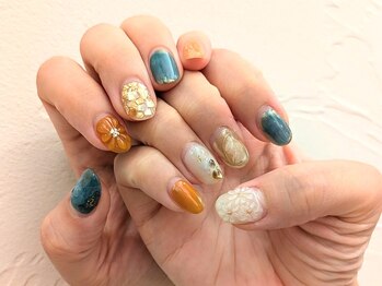 ユアーズ 四街道店(YOURS)/フラワーニュアンスぷっくり秋色