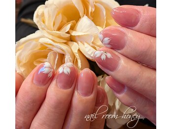 ハニー(honey)/エンボス桜ネイル♪