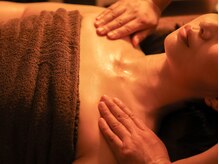 エウーゴ整骨院の雰囲気（オイルマッサージは完全個室の部屋で女性スタッフが対応します）