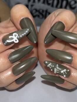 ウズ 和歌山店(UZU)/カーキネイル